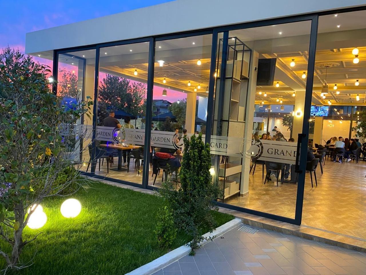 Grand White City Hotel Berat Exterior photo