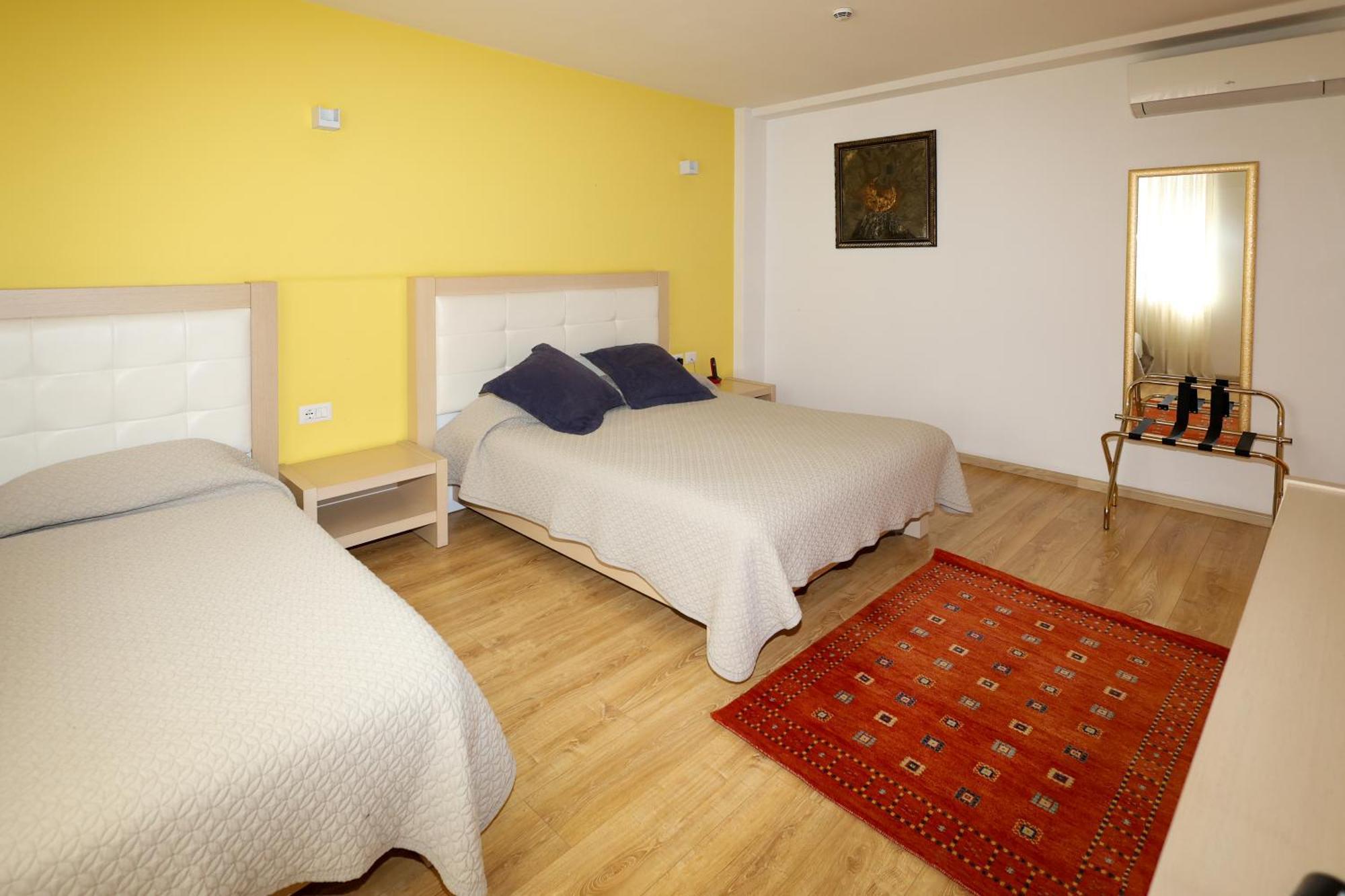 Grand White City Hotel Berat Exterior photo