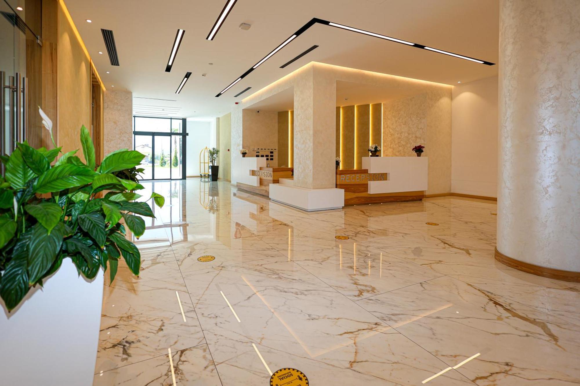 Grand White City Hotel Berat Exterior photo