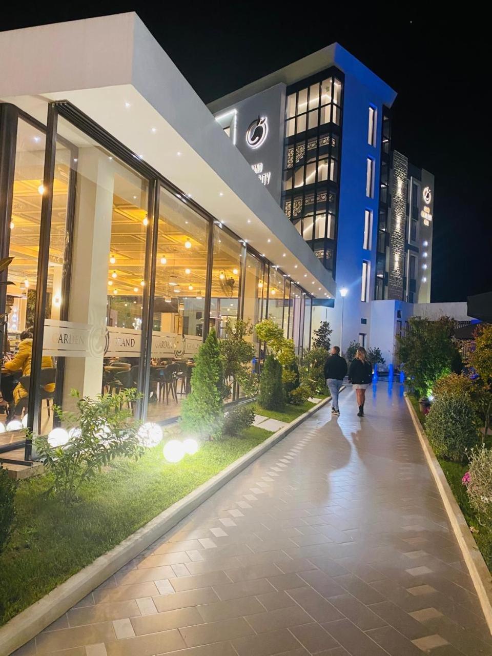 Grand White City Hotel Berat Exterior photo